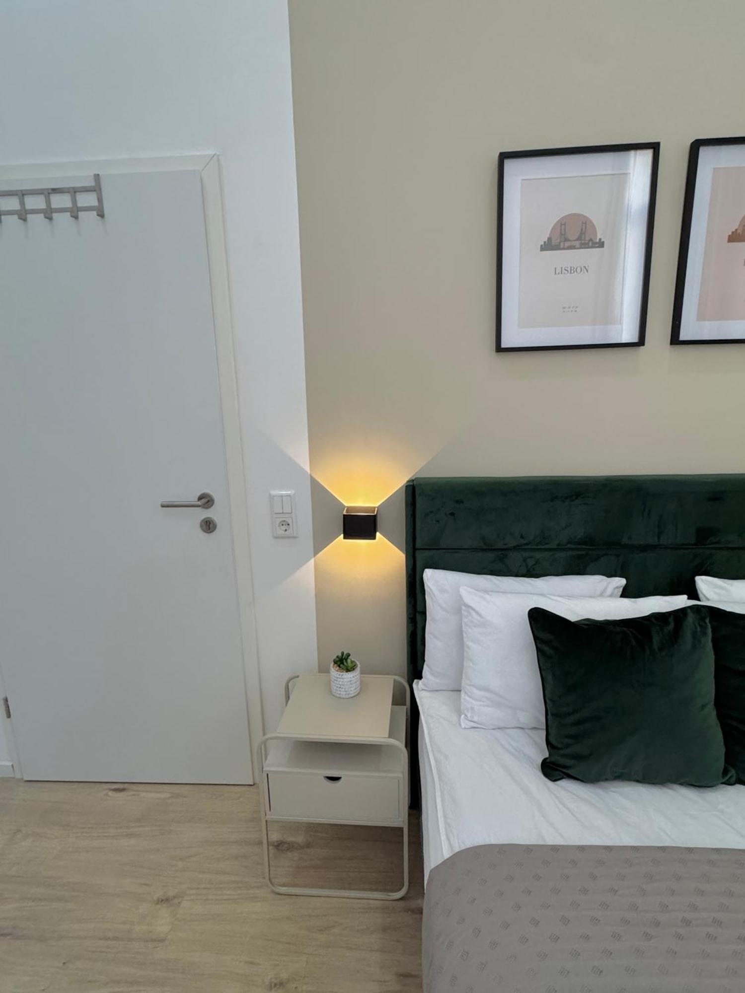 Heaven Homes - Doppelzimmer Mit Eigenem Bad Düsseldorf Exterior foto